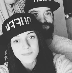 Meet your Posher, Bela